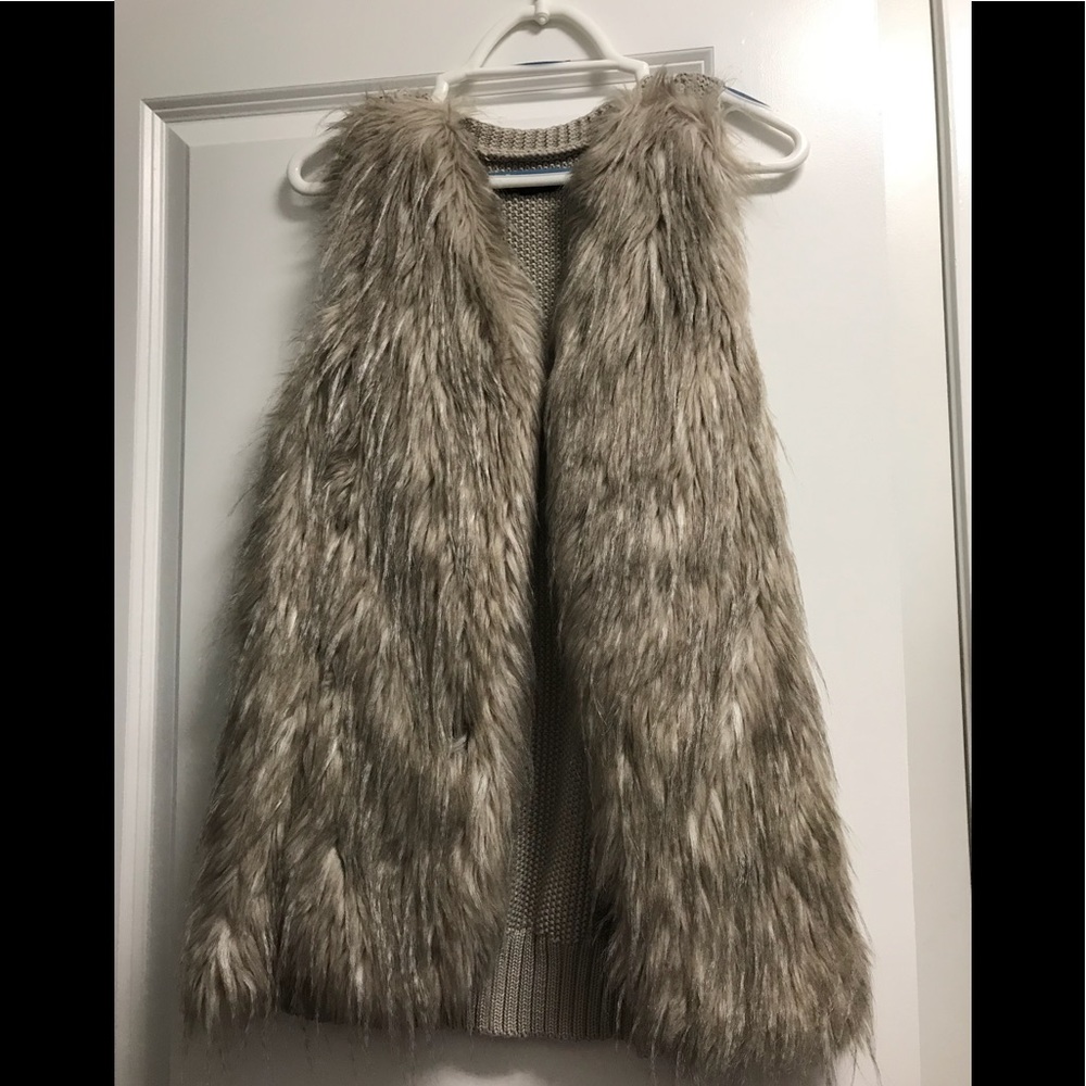 Fur vest